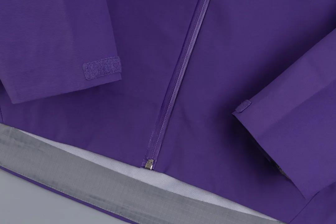 【 】 Hot Sale Arc'teryx Beta LT 26844 Gore-tex ， ， Factory ， ！ bluesign@ N 13LGORE-TEX ， Wear-Resistant， 、 Breathable， ， 20000 Breathable 10000 E 3D ， 3D ， ， ， Authentic YKK ， ， ， ， ， Factory ， ， ， ， 。 ， ， ，Lightweight ， Series ， Quality ！